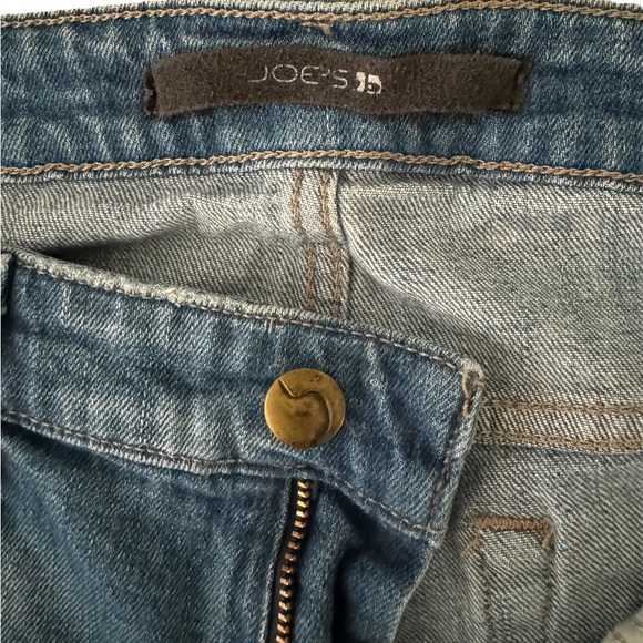 Joe’s Jeans Bermuda Shorts - Picture 4 of 5